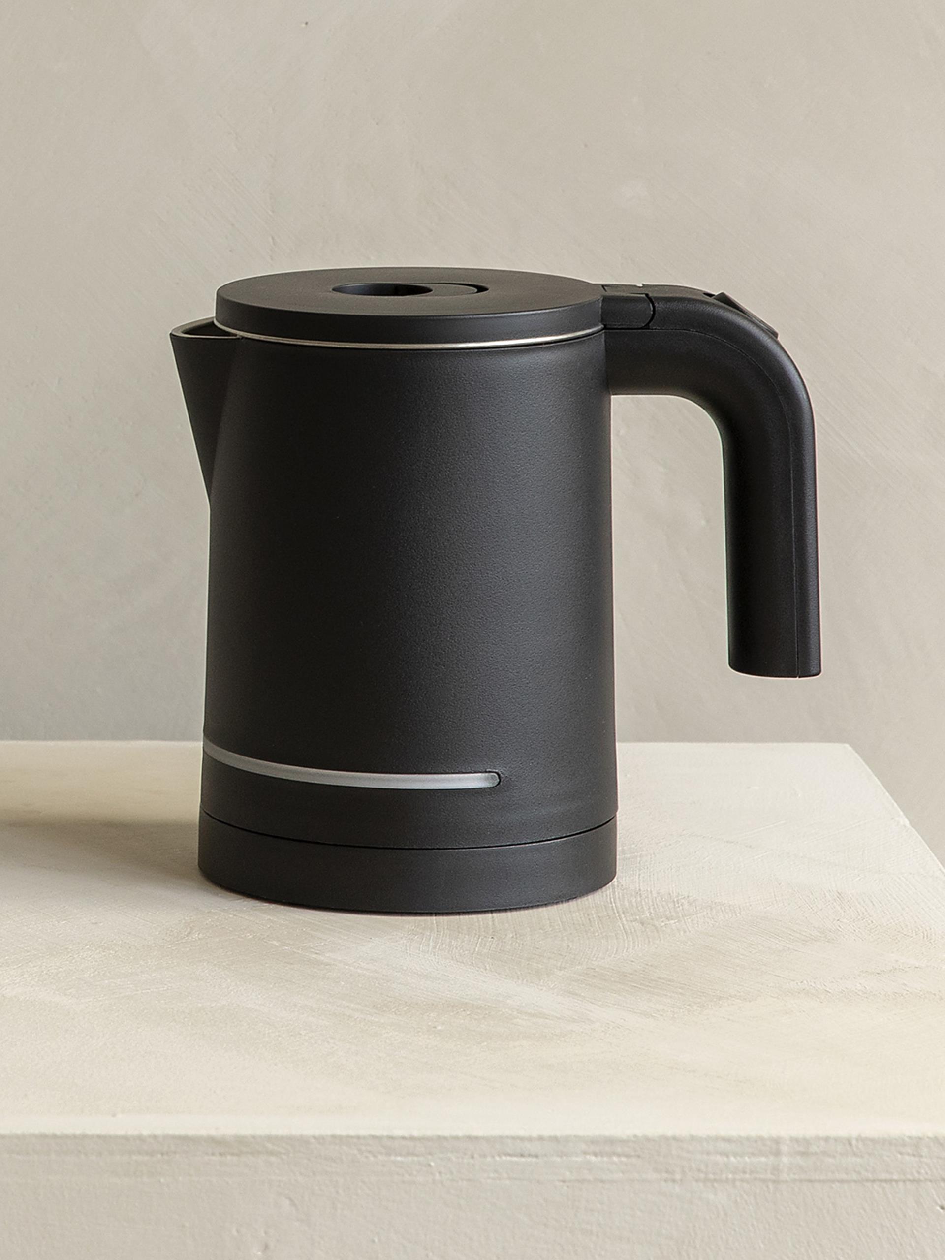 Halo kettle (recycled plastic)