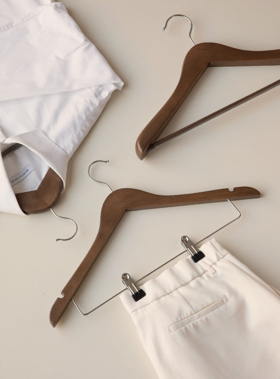       GRAHAM HANGER